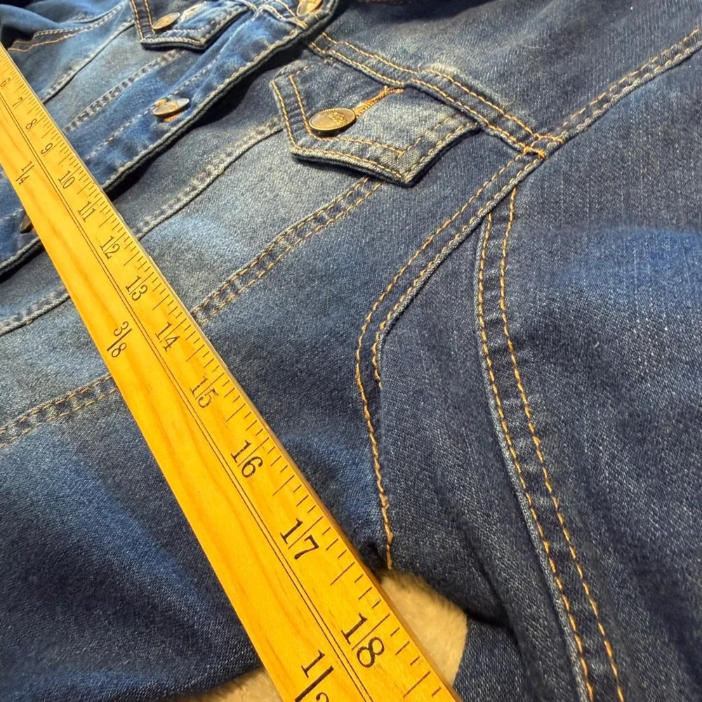 Justice  Girls Blue Denim Trucker Jacket Medium Wash Size 16/18 Western basic‎